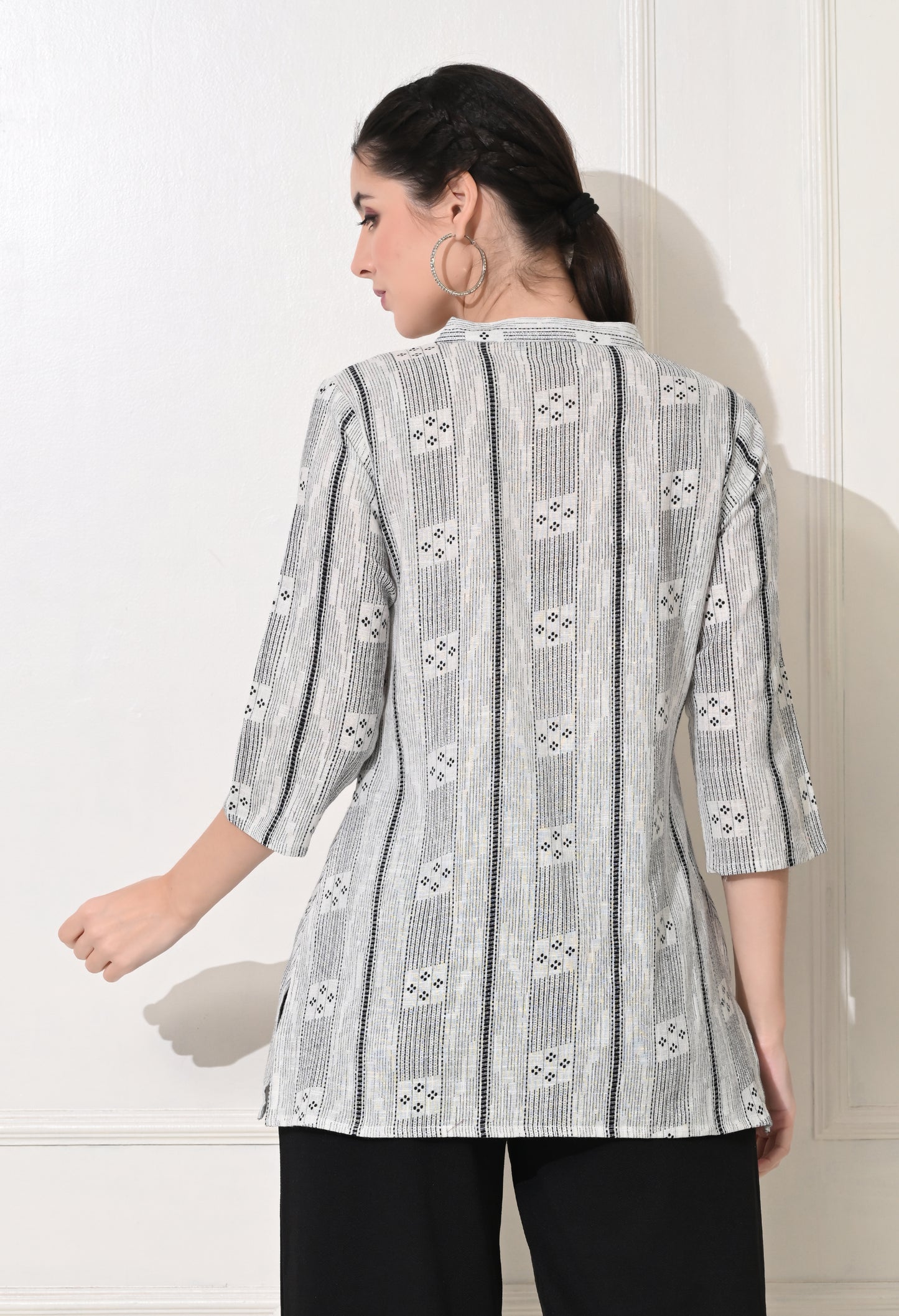 Women Printed Straight Short Kurti