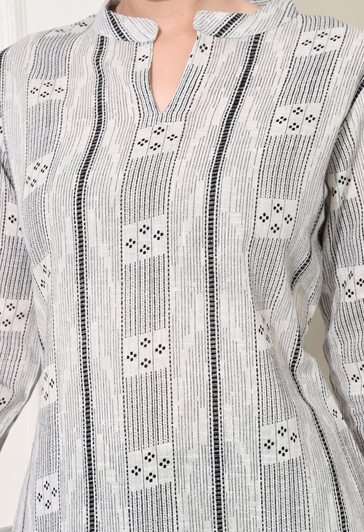 Women Printed Straight Short Kurti