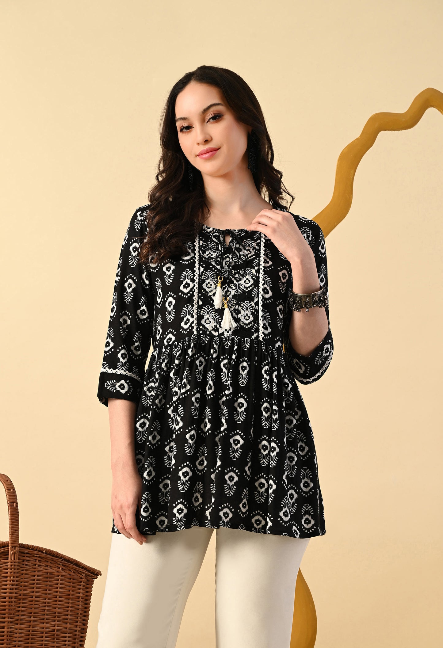 Women Printed Party wear Top (Black)