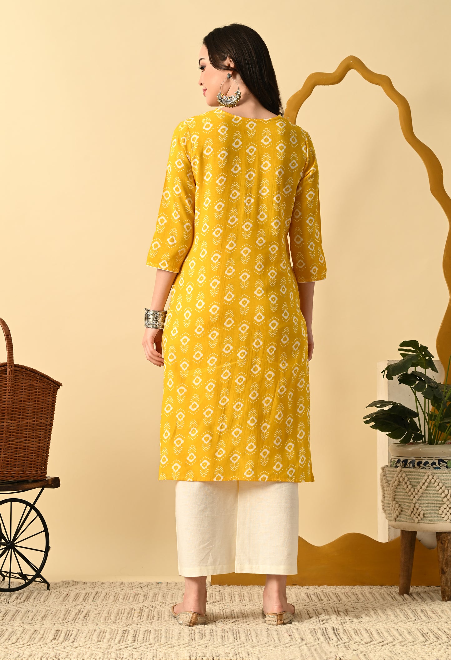 Women Cotton Printed Straight Kurti(Yellow)