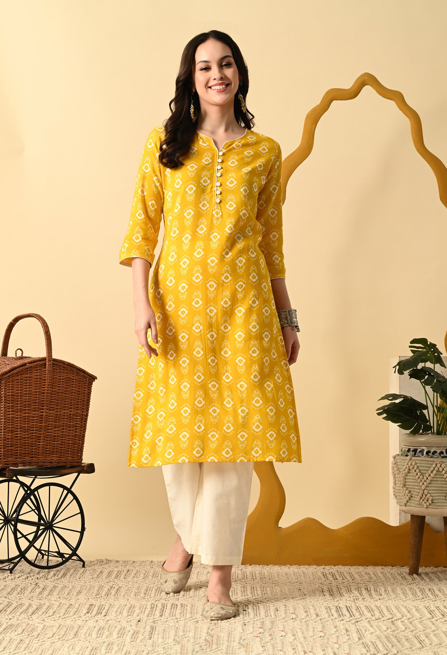 Women Cotton Printed Straight Kurti(Yellow)