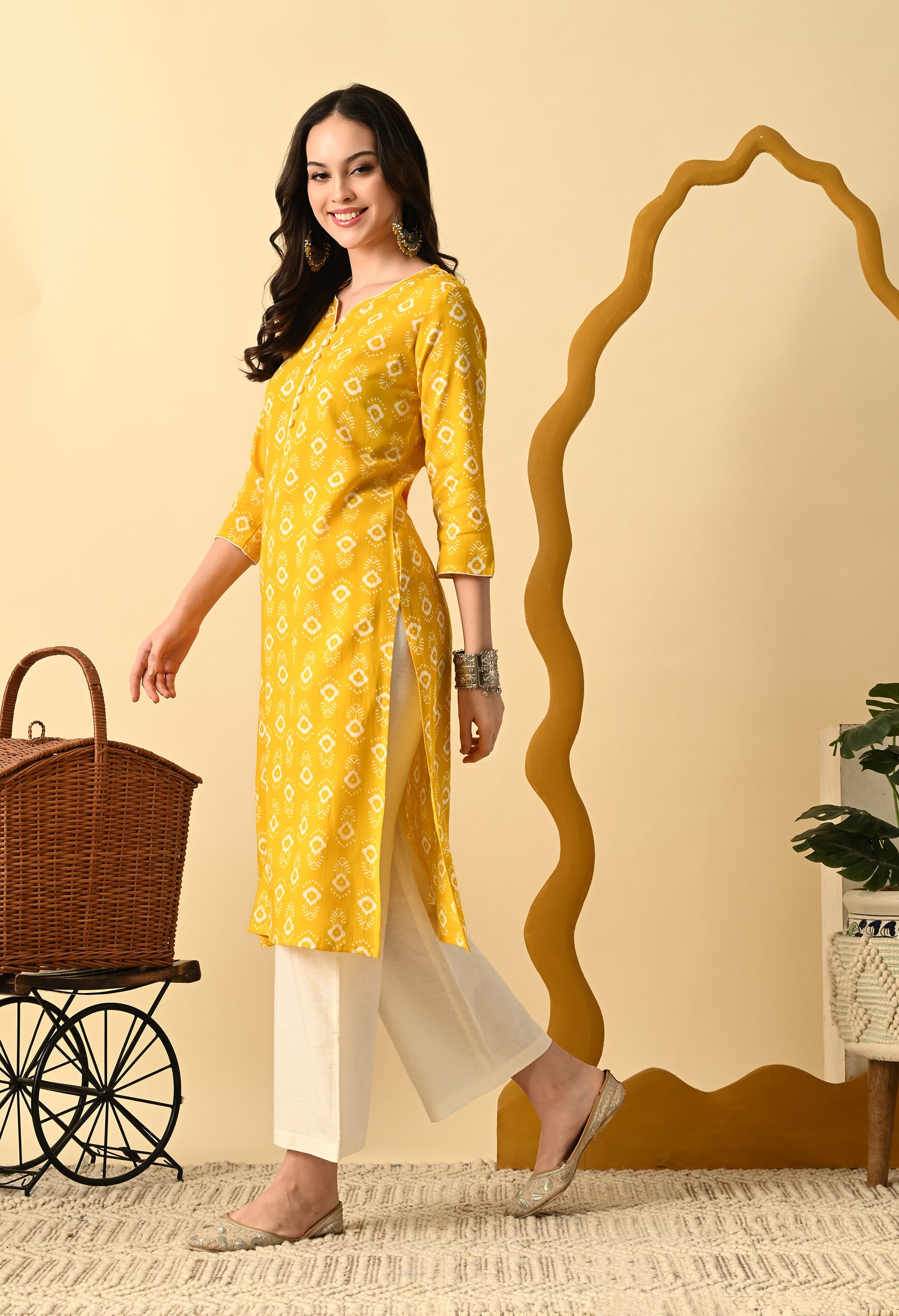 Women Cotton Printed Straight Kurti(Yellow)