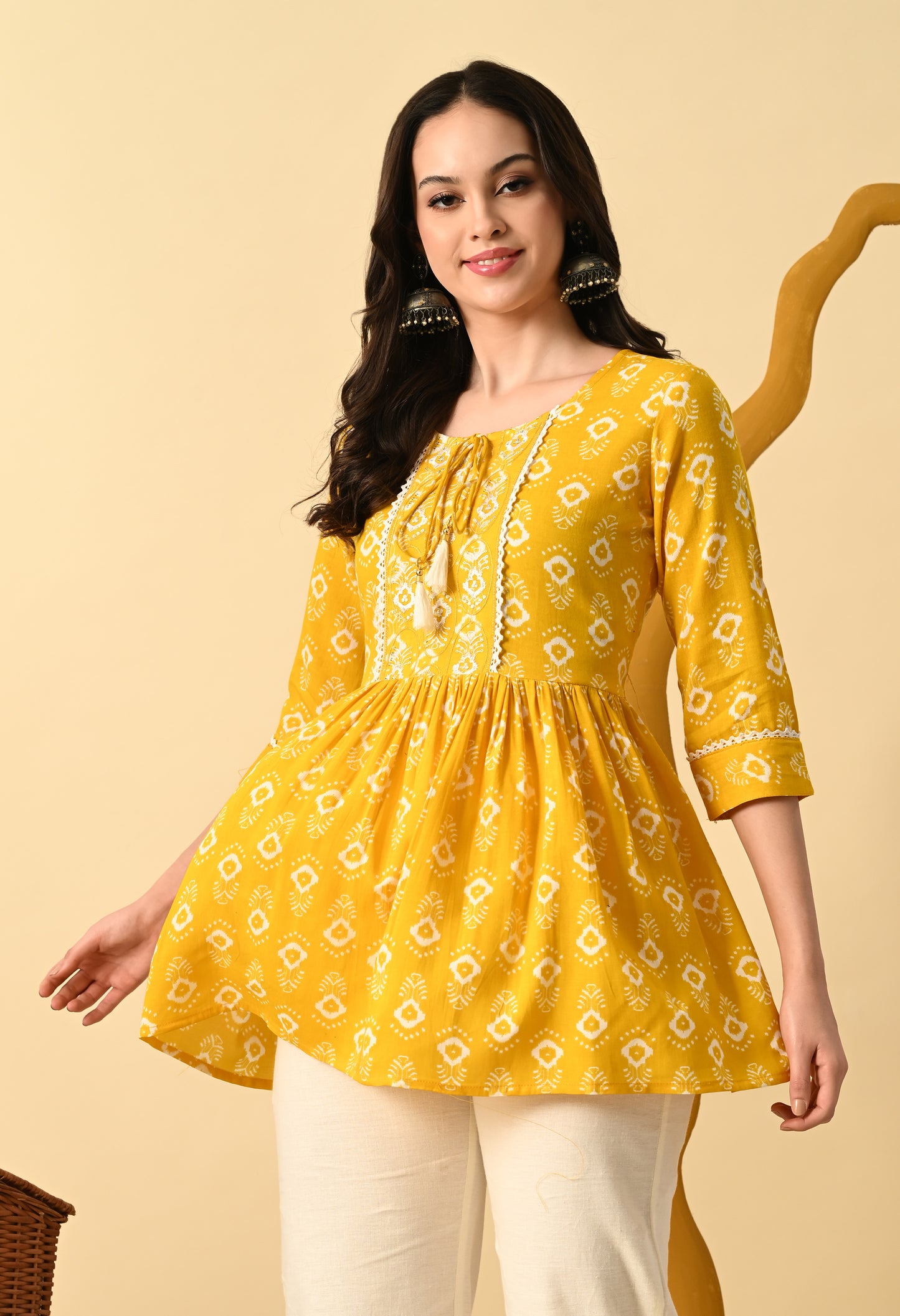 Women Printed Party wear Top (Yellow)