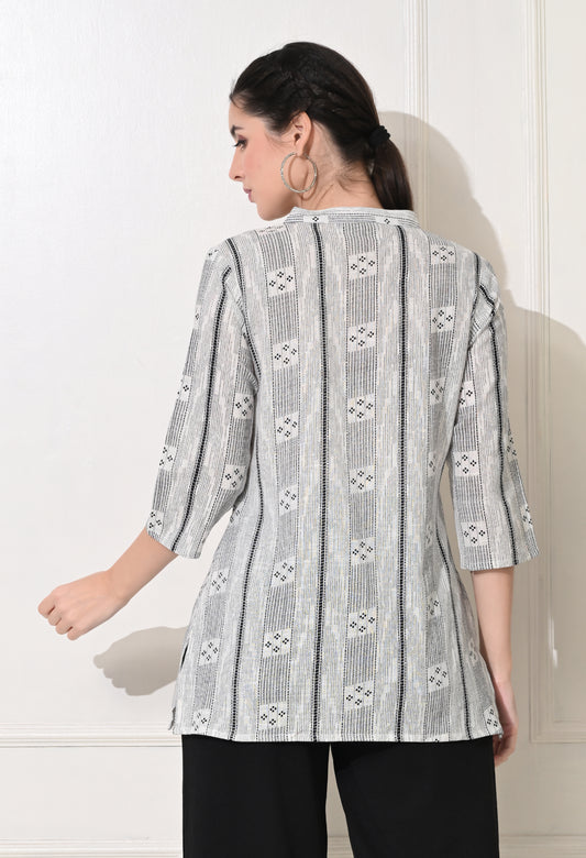 Women Printed Straight Short Kurti