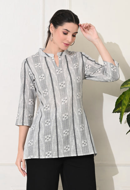 Women Printed Straight Short Kurti
