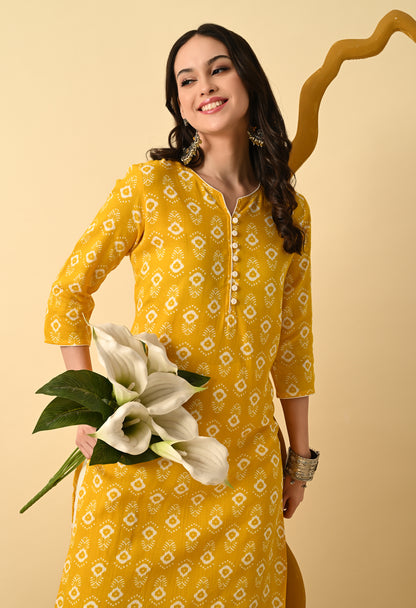 Women Cotton Printed Straight Kurti(Yellow)